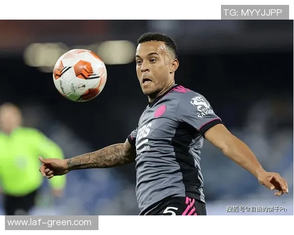 荷兰足球明星的璀璨星光盘点与成就回顾 荷兰足球明星的璀璨星光盘点与成就回顾