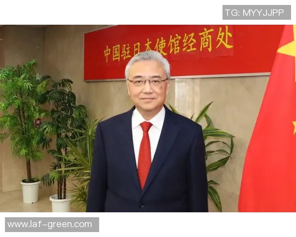 非洲足球明星成功转型为国家领导人引发全球关注与讨论 非洲足球明星成功转型为国家领导人引发全球关注与讨论