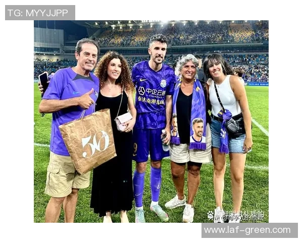 足球明星外遇事件真相揭秘背后的故事与影响分析 足球明星外遇事件真相揭秘背后的故事与影响分析