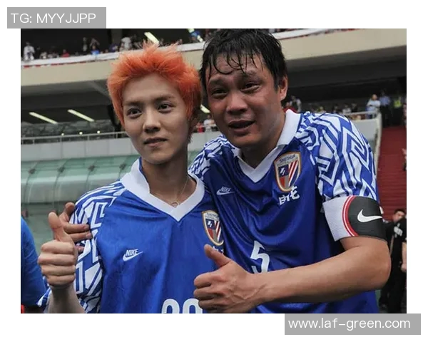 足球明星的饮食秘诀揭秘如何保持最佳状态与竞技水平 足球明星的饮食秘诀揭秘如何保持最佳状态与竞技水平