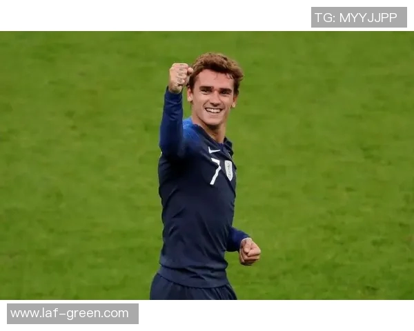 丑陋的白人足球明星究竟是谁引发了众人的热议与关注