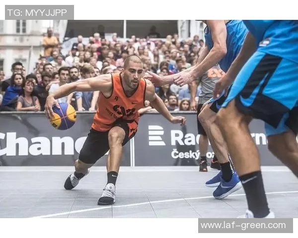 乐动体育篮球课程真诚分享提升技巧与团队合作的完美体验